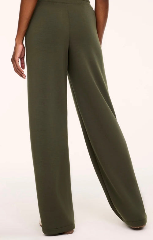 Airessentials Pleated Wide Leg Pant