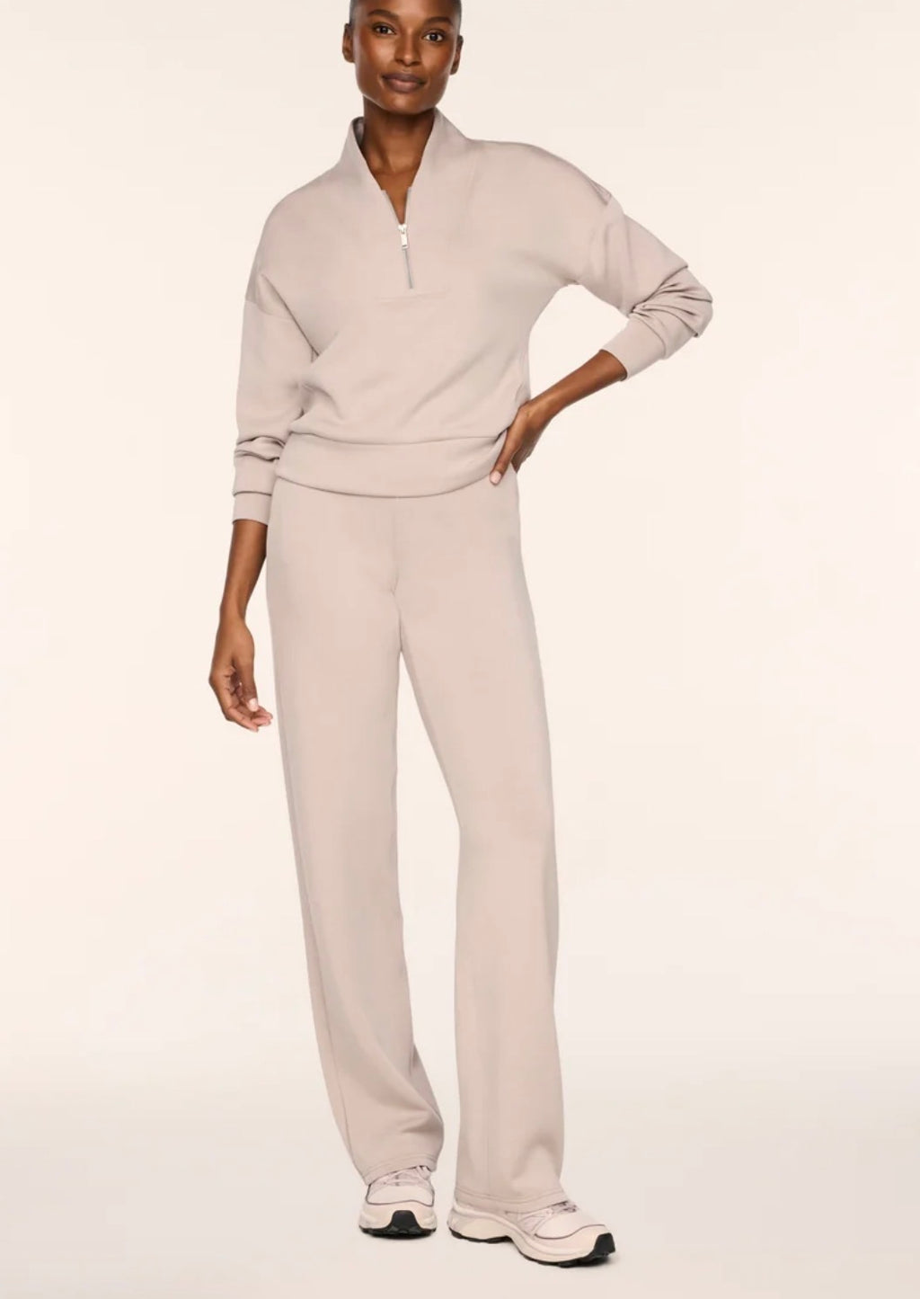 Airessentials Straight Leg Pant