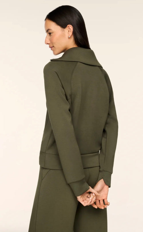 Airessentials Half Zip