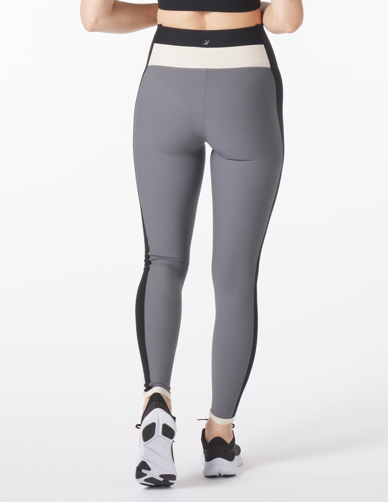 Directional Legging