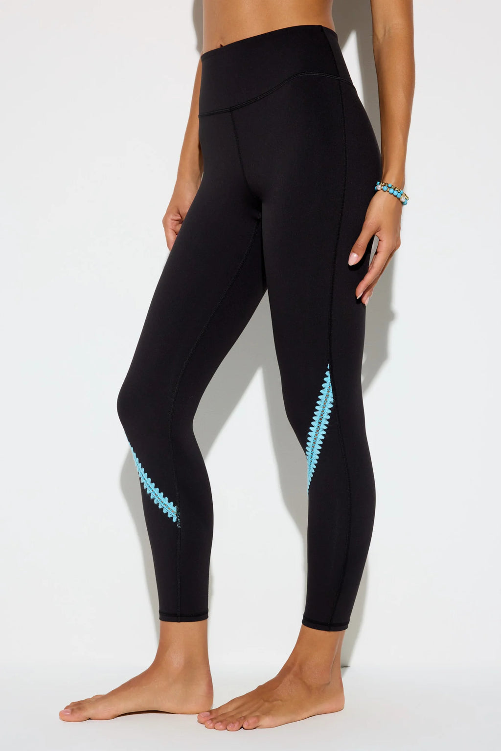 Nirvana Om Crochet Legging