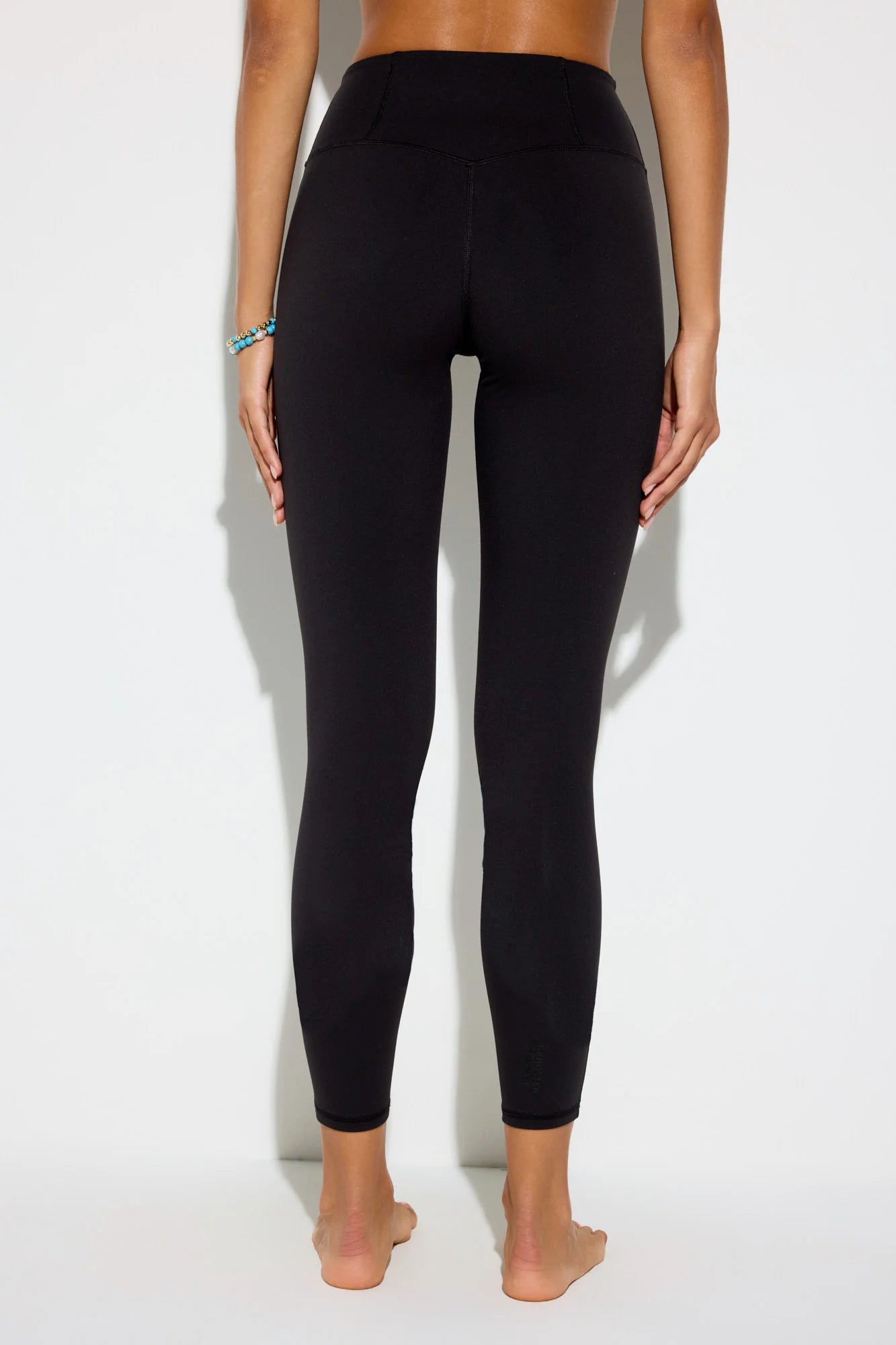 Nirvana Om Crochet Legging